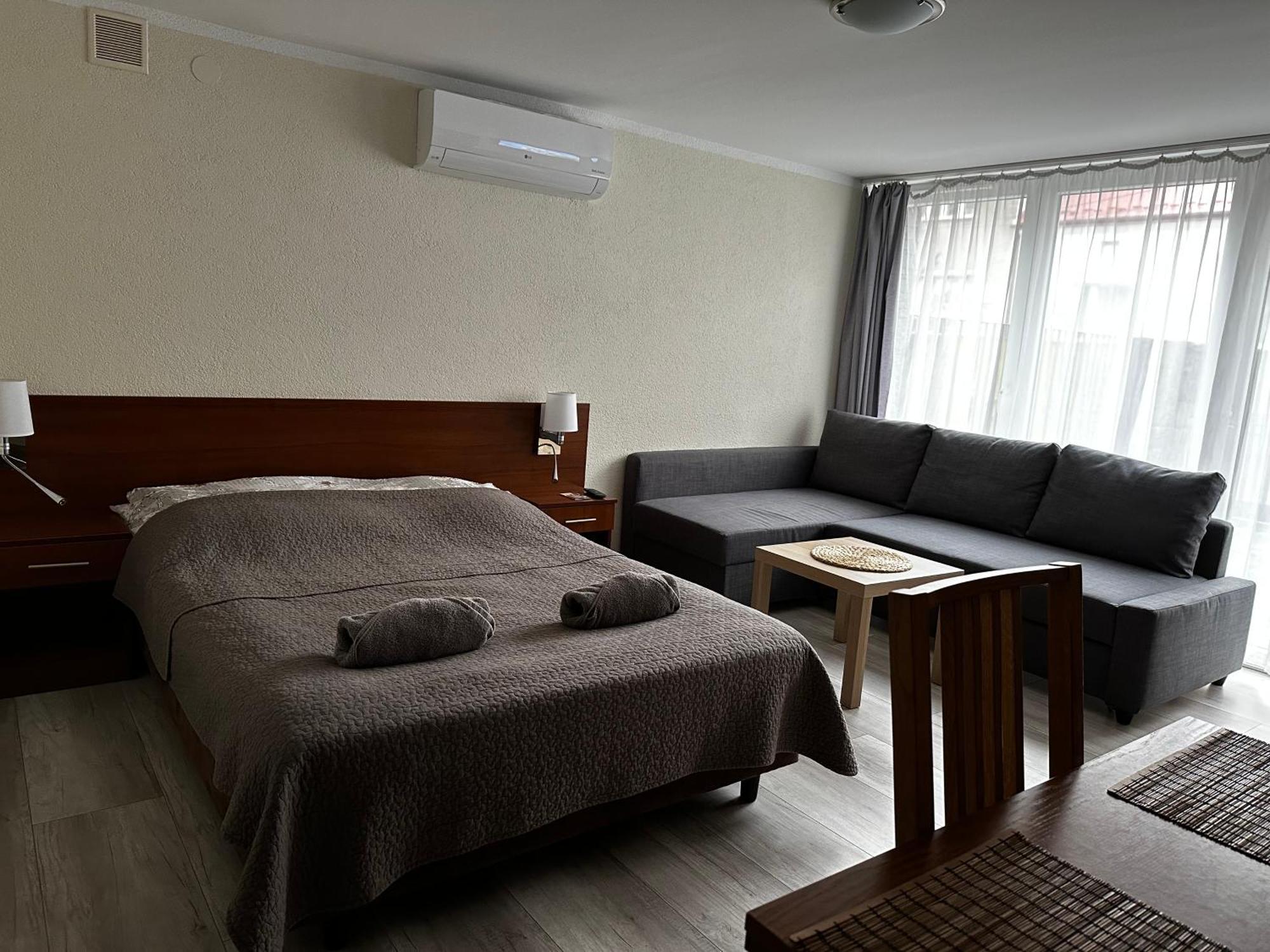 Kompleks Apartament-Serwis Краков Экстерьер фото