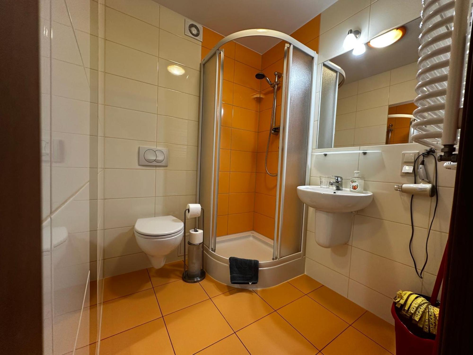 Kompleks Apartament-Serwis Краков Экстерьер фото